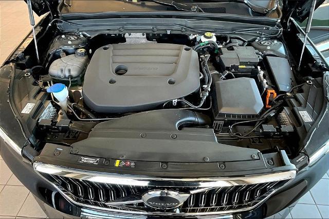 2025 Volvo XC40 Vehicle Photo in Grapevine, TX 76051