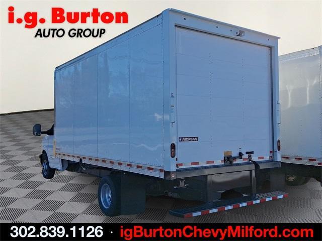 2024 Chevrolet Express Cutaway 4500 Vehicle Photo in MILFORD, DE 19963-6122