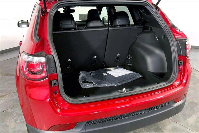 2025 Jeep Compass Vehicle Photo in KANSAS CITY, MO 64114-4502