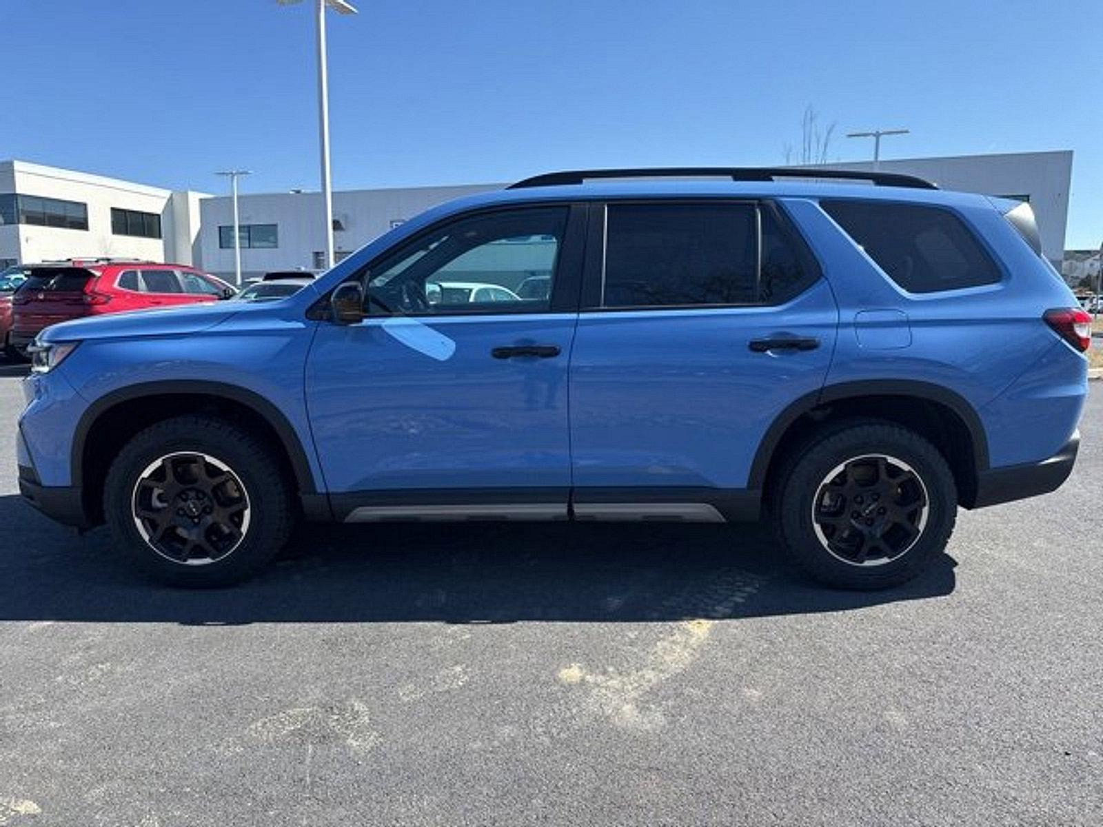 2025 Honda Pilot Vehicle Photo in Harrisburg, PA 17111