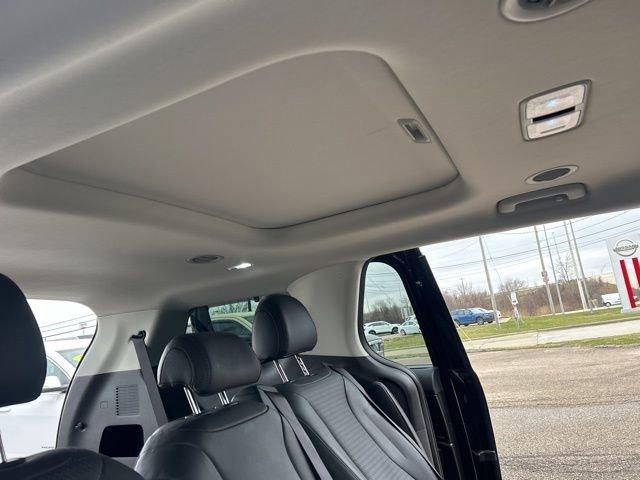 2025 Kia Carnival Vehicle Photo in MEDINA, OH 44256-9631