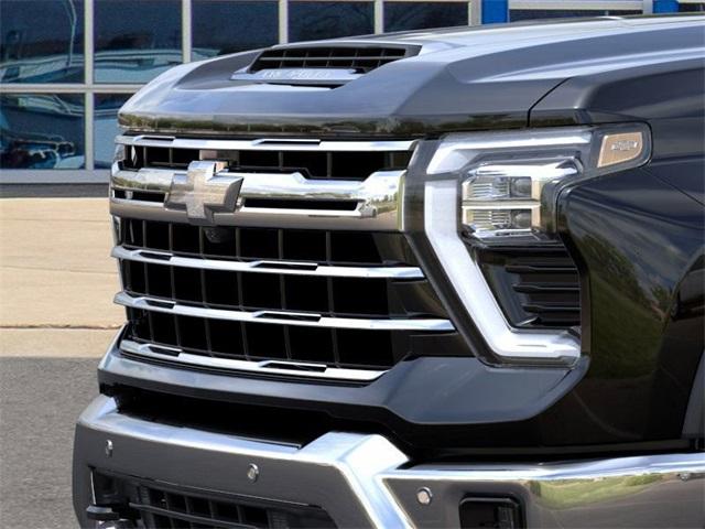 2025 Chevrolet Silverado 2500 HD Vehicle Photo in ENGLEWOOD, CO 80113-6708