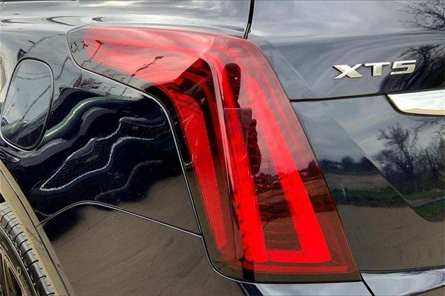 2022 Cadillac XT5 Vehicle Photo in KANSAS CITY, MO 64114-4545