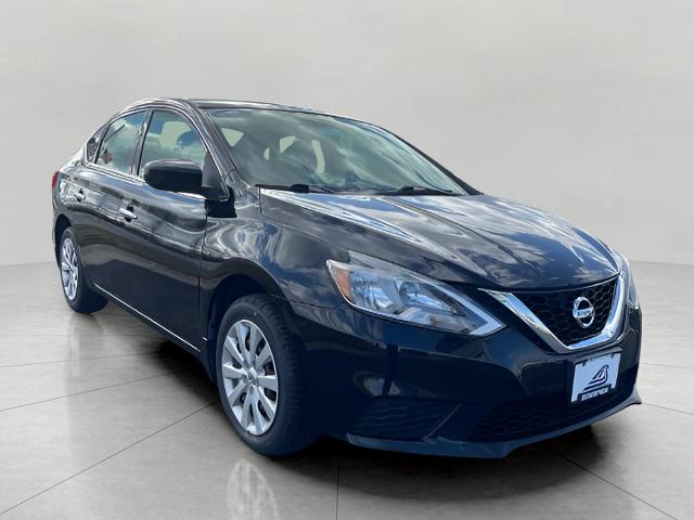 2017 Nissan Sentra Vehicle Photo in Oshkosh, WI 54904
