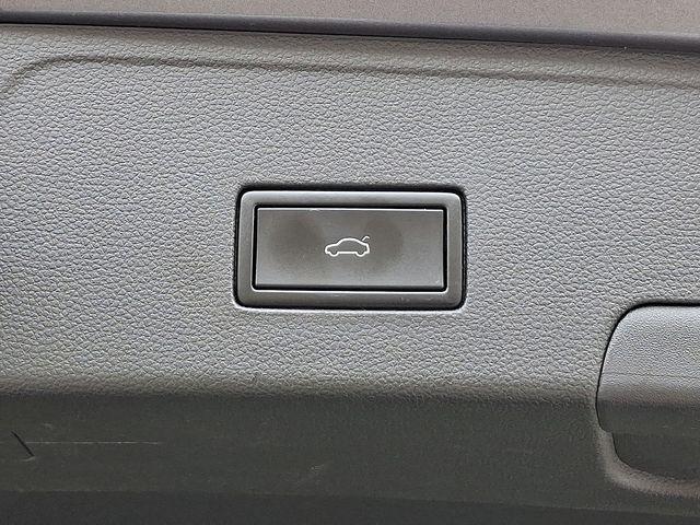 2020 Volkswagen Atlas Cross Sport Vehicle Photo in PAWLING, NY 12564-3219