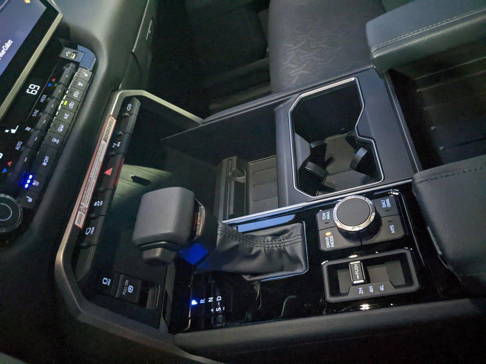 2025 Toyota Tundra 4WD Vehicle Photo in Davie, FL 33331