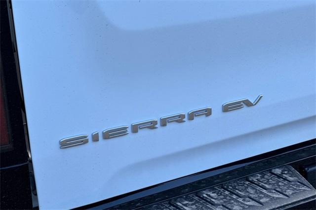 2025 GMC Sierra EV Vehicle Photo in ELK GROVE, CA 95757-8703