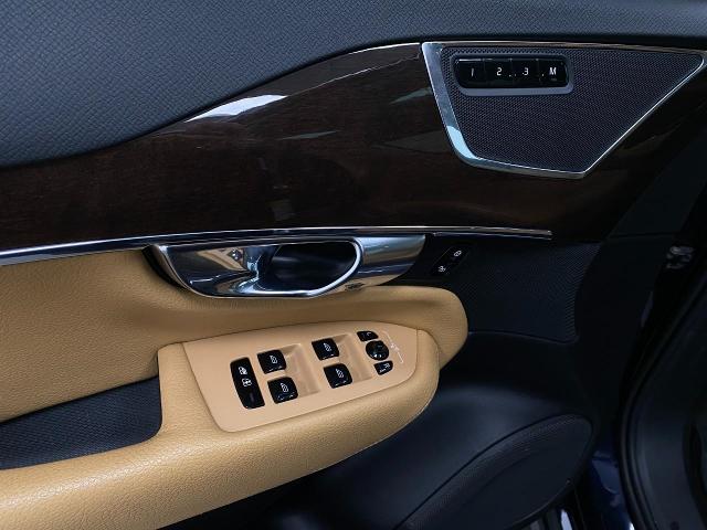 2017 Volvo XC90 Vehicle Photo in Appleton, WI 54913