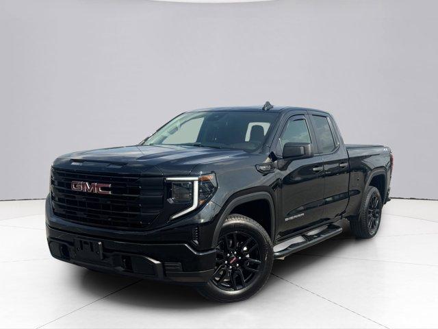 2023 GMC Sierra 1500 Vehicle Photo in LEOMINSTER, MA 01453-2952