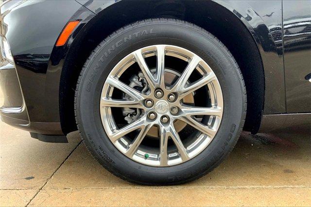 2022 Buick Enclave Vehicle Photo in TOPEKA, KS 66609-0000