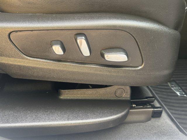 2023 Cadillac XT6 Vehicle Photo in LEOMINSTER, MA 01453-2952