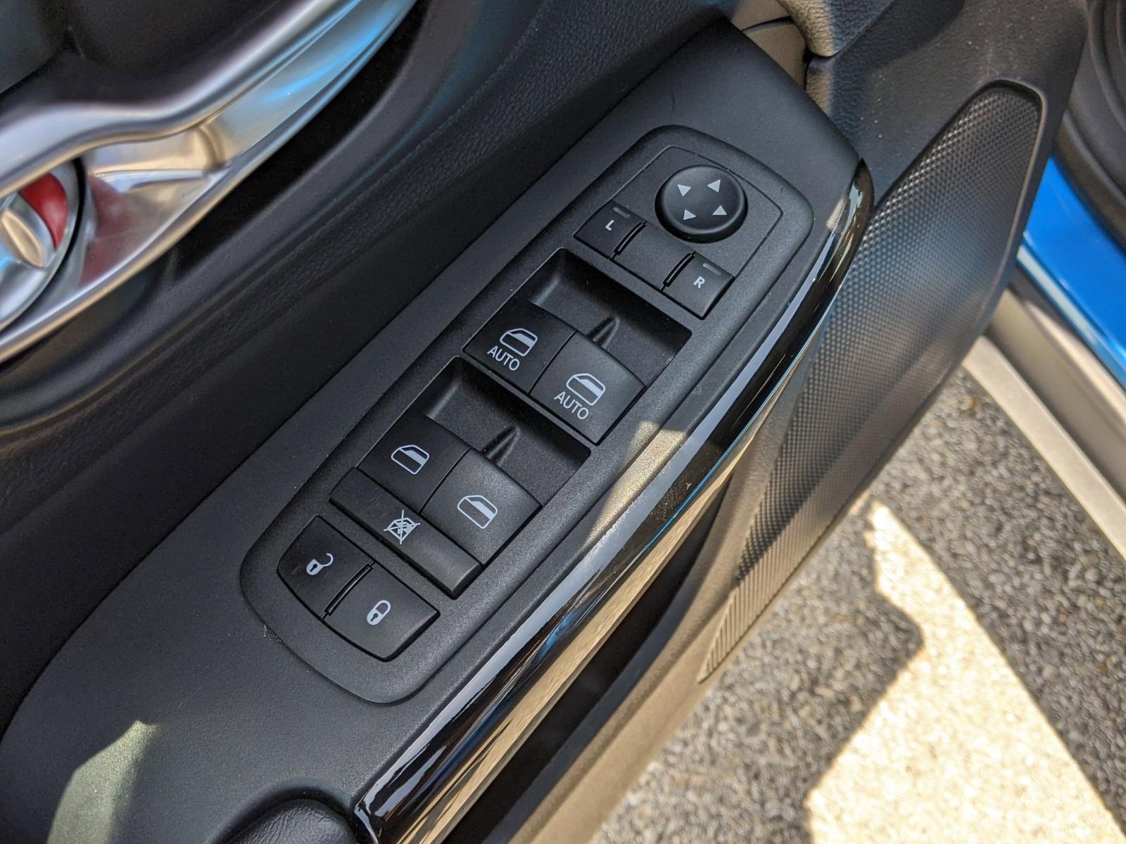 2023 Jeep Cherokee Vehicle Photo in Seguin, TX 78155