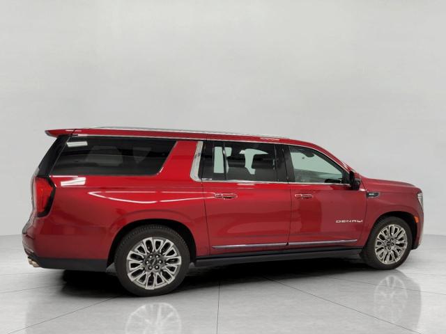 2023 GMC Yukon XL Vehicle Photo in Neenah, WI 54956