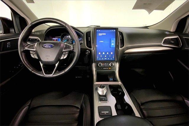 2024 Ford Edge Vehicle Photo in KANSAS CITY, MO 64114-4502