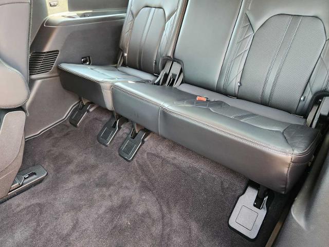 2019 Ford Expedition Vehicle Photo in DENTON, TX 76210-9321