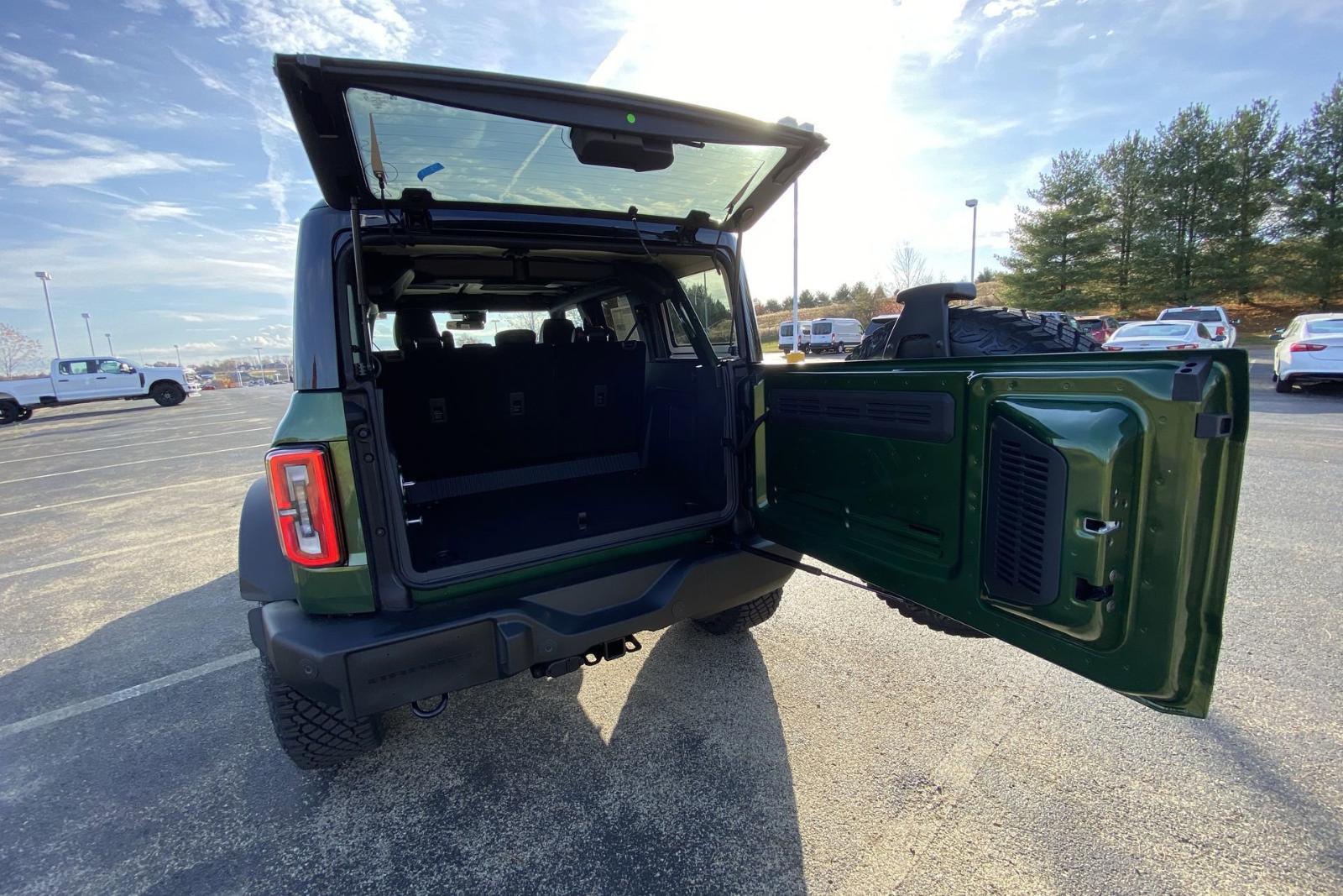 2024 Ford Bronco Vehicle Photo in Belle Vernon, PA 15012