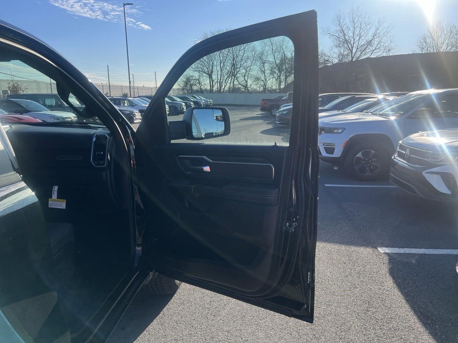 2025 Ram 1500 Vehicle Photo in Mechanicsburg, PA 17050-1707
