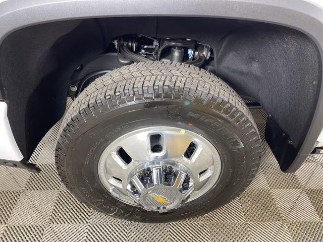 2025 Chevrolet Silverado 3500 HD Vehicle Photo in PHOENIX, AZ 85014-3381