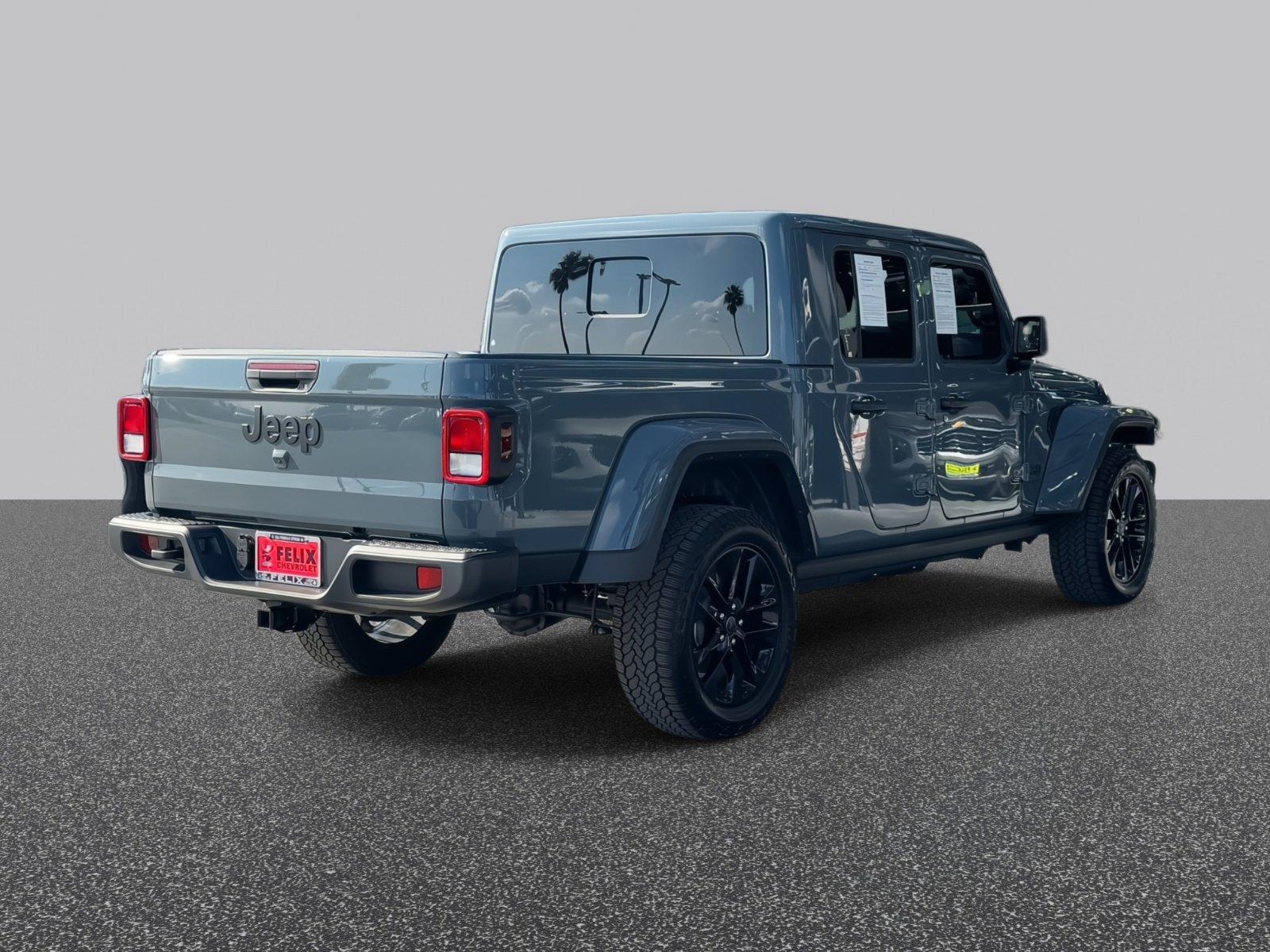 2024 Jeep Gladiator Vehicle Photo in LOS ANGELES, CA 90007-3794