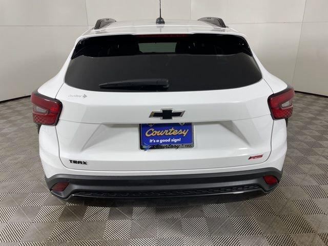 2025 Chevrolet Trax Vehicle Photo in PHOENIX, AZ 85014-3381