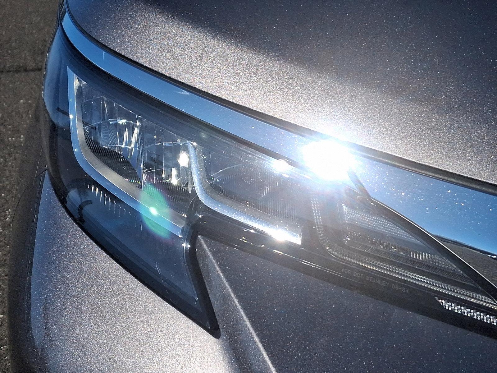 2022 Toyota Sienna Vehicle Photo in Trevose, PA 19053