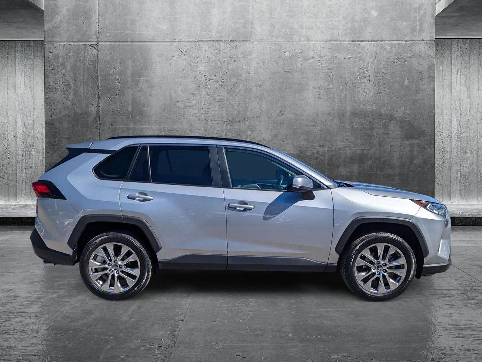 2020 Toyota RAV4 Vehicle Photo in Tampa, FL 33614