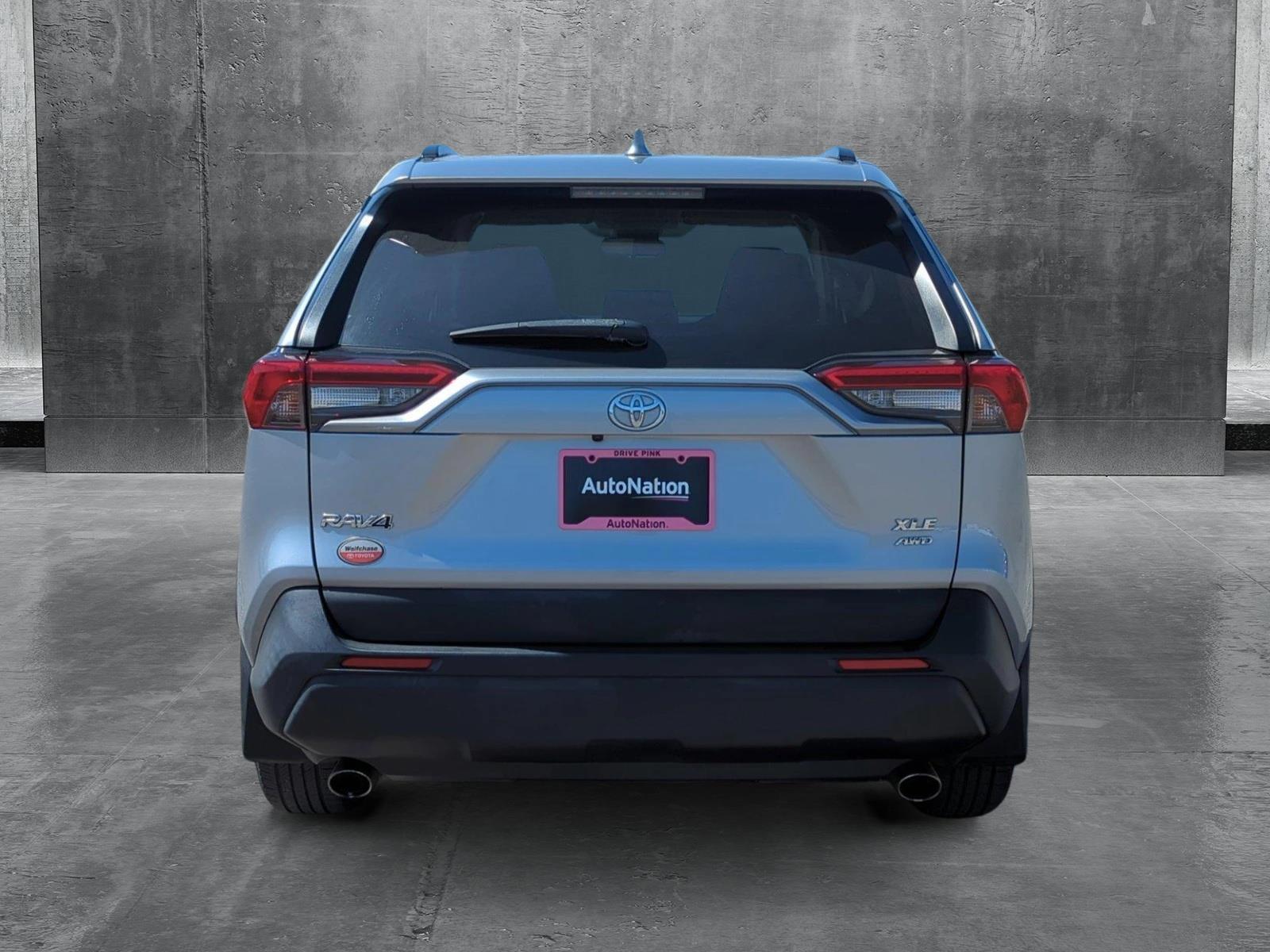 2020 Toyota RAV4 Vehicle Photo in Memphis, TN 38128