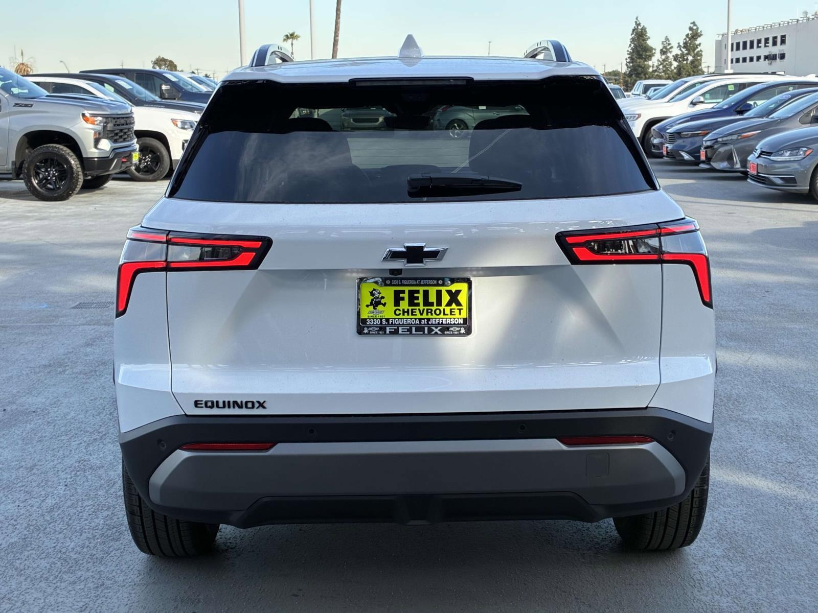 2025 Chevrolet Equinox Vehicle Photo in LOS ANGELES, CA 90007-3794