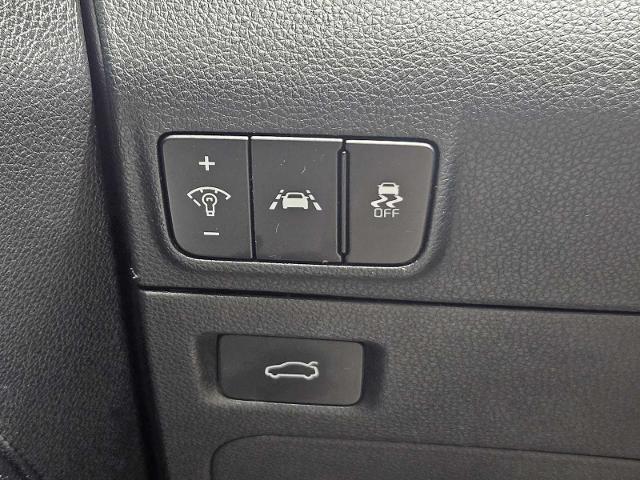 2021 Kia K5 Vehicle Photo in FORT WORTH, TX 76132