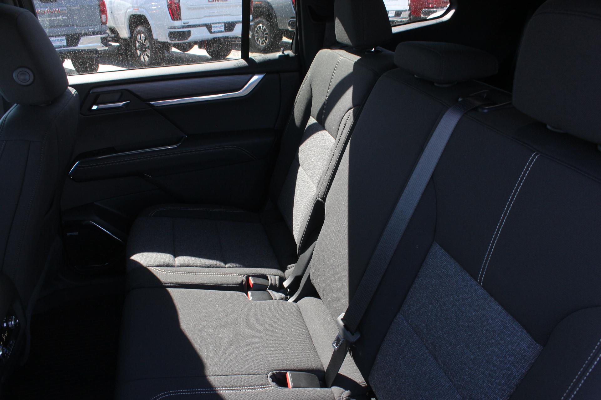 2025 GMC Acadia Vehicle Photo in AURORA, CO 80012-4011