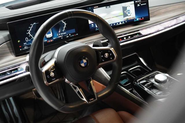 2023 BMW 740i Vehicle Photo in GRAPEVINE, TX 76051