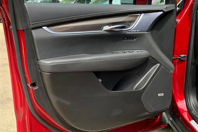 2024 Cadillac XT6 Vehicle Photo in KANSAS CITY, MO 64114-4545