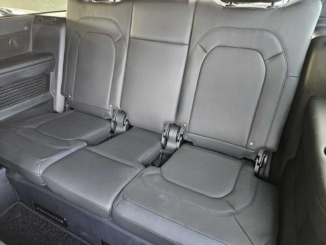 2024 Defender Vehicle Photo in AUSTIN, TX 78717