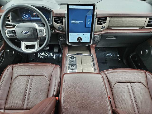 2024 Ford Expedition Max Vehicle Photo in FORT WORTH, TX 76132