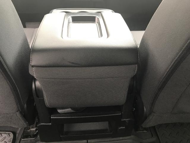 2018 Chevrolet Silverado 1500 Vehicle Photo in GREEN BAY, WI 54303-3330