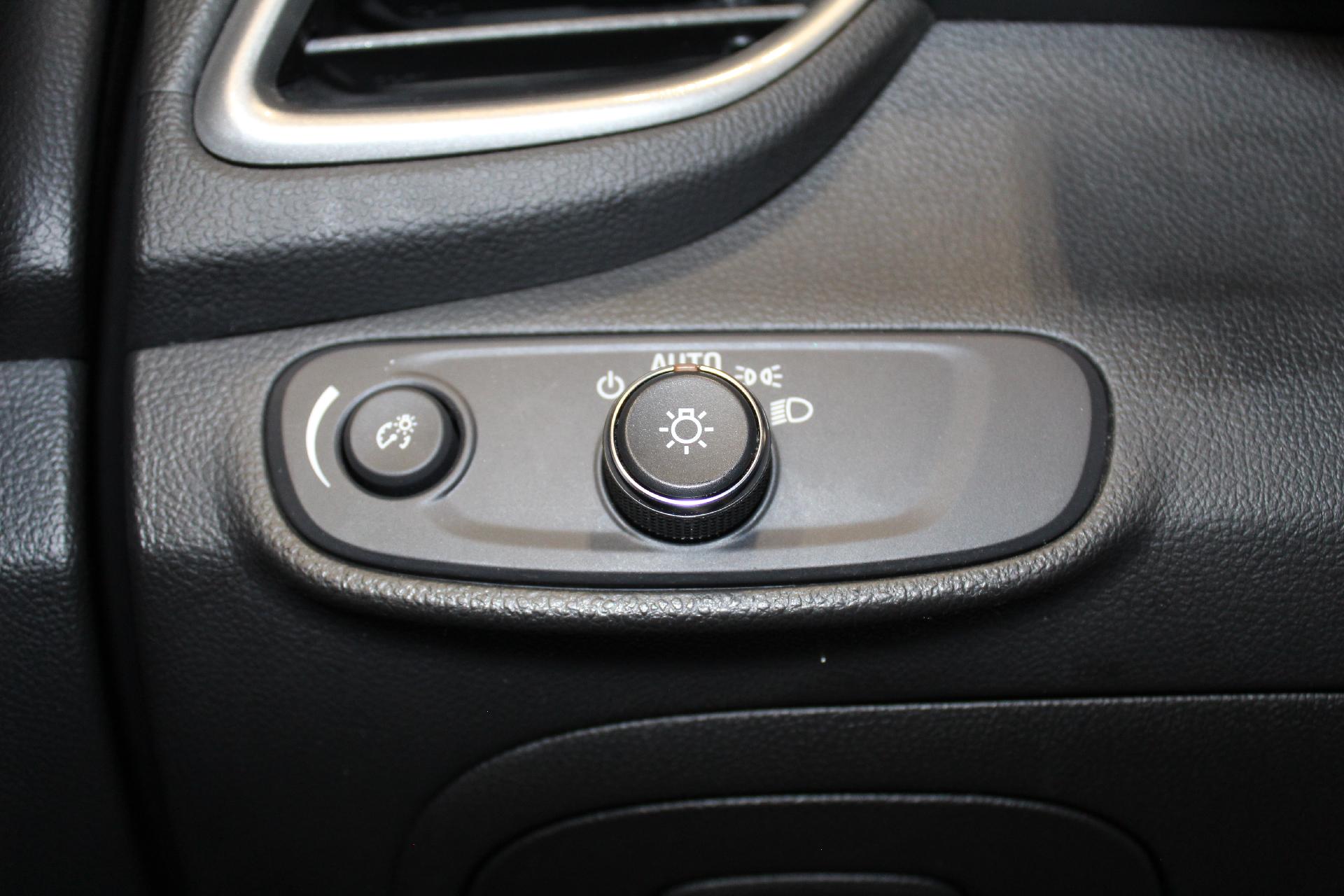 2019 Chevrolet Trax Vehicle Photo in NORTHAMPTON, MA 01060-1120
