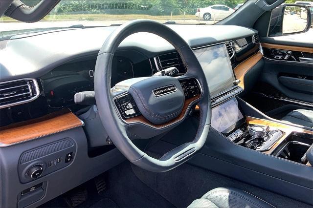 2022 Jeep Grand Wagoneer Vehicle Photo in Kansas City, MO 64114