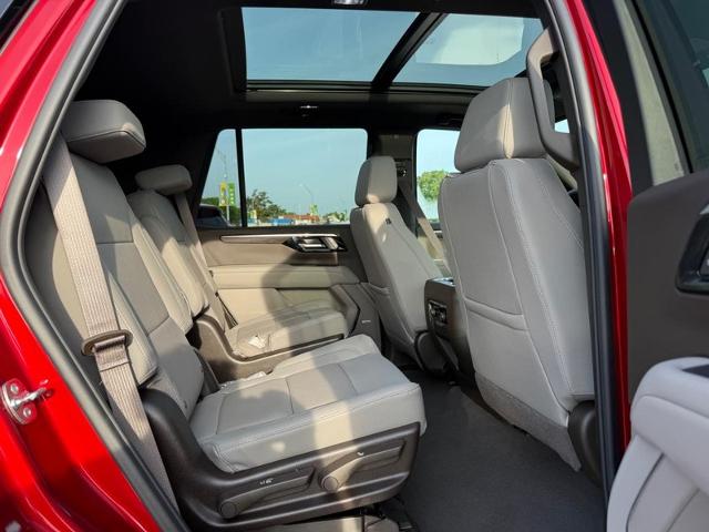 2025 Chevrolet Tahoe Vehicle Photo in COLUMBIA, MO 65203-3903