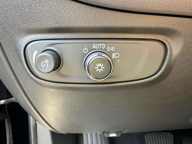 2022 Chevrolet Equinox Vehicle Photo in Roslyn, NY 11576