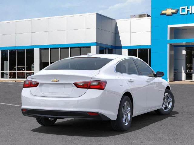 2025 Chevrolet Malibu Vehicle Photo in MOON TOWNSHIP, PA 15108-2571