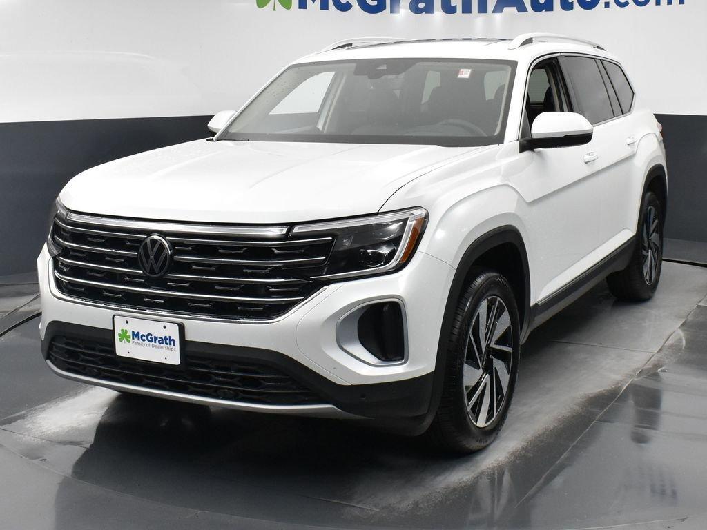 2024 Volkswagen Atlas Vehicle Photo in Marion, IA 52302