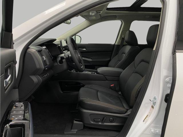 2025 Nissan Pathfinder Vehicle Photo in Appleton, WI 54913