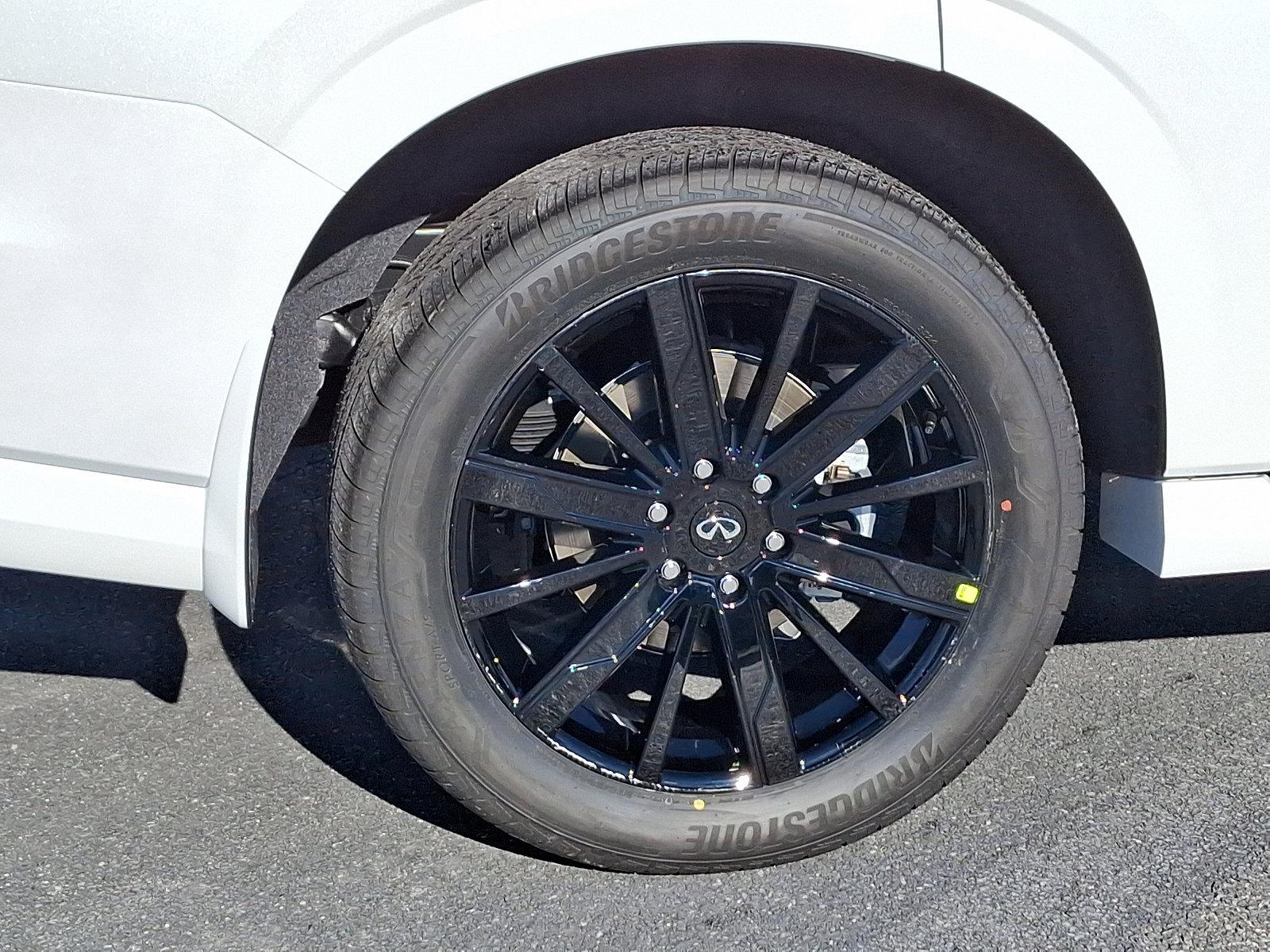 2025 INFINITI QX80 Vehicle Photo in Mechanicsburg, PA 17050
