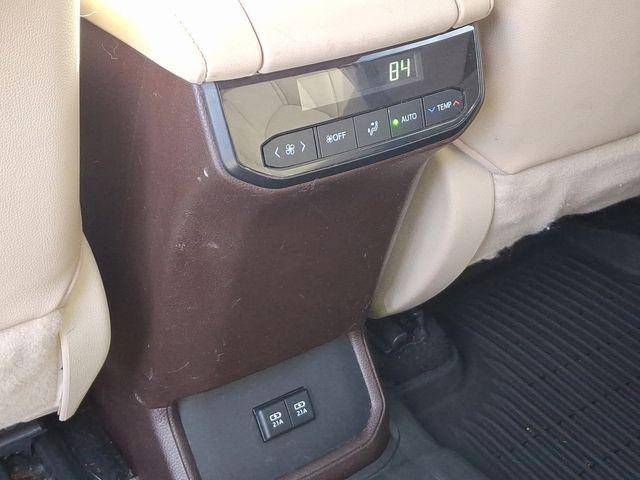 2020 Toyota Highlander Vehicle Photo in DANBURY, CT 06810-5034