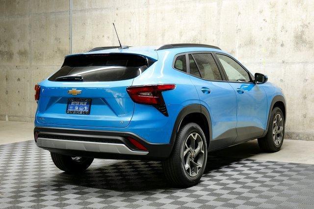 2025 Chevrolet Trax Vehicle Photo in EVERETT, WA 98203-5662