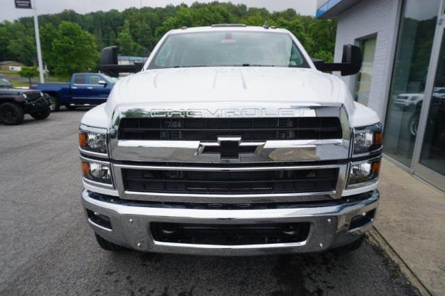 2024 Chevrolet Silverado Chassis Cab Vehicle Photo in FAIRMONT, WV 26554-2318