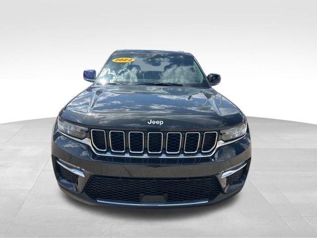 2024 Jeep Grand Cherokee Vehicle Photo in MEDINA, OH 44256-9631