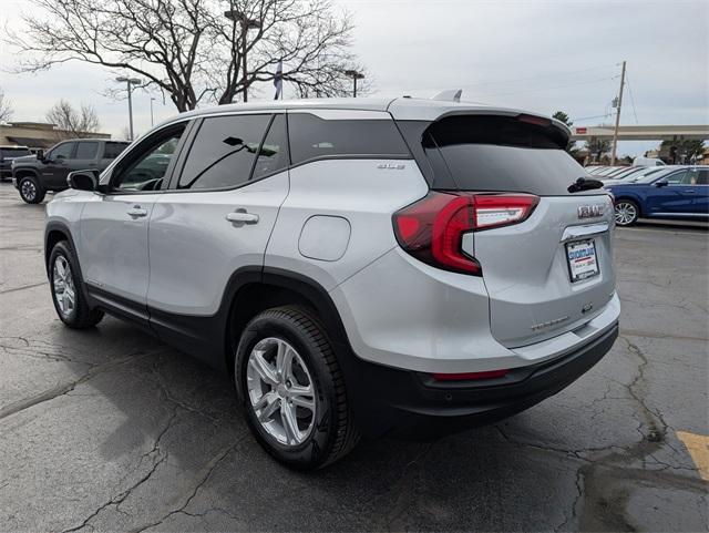 2022 GMC Terrain Vehicle Photo in AURORA, CO 80012-4011