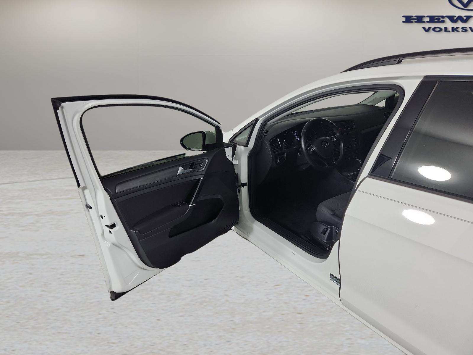 2018 Volkswagen Golf SportWagen Vehicle Photo in Georgetown, TX 78626