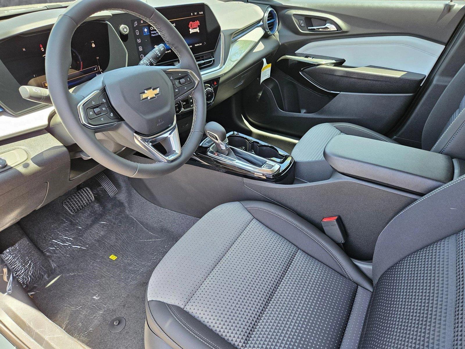 2025 Chevrolet Trax Vehicle Photo in PEORIA, AZ 85382-3715